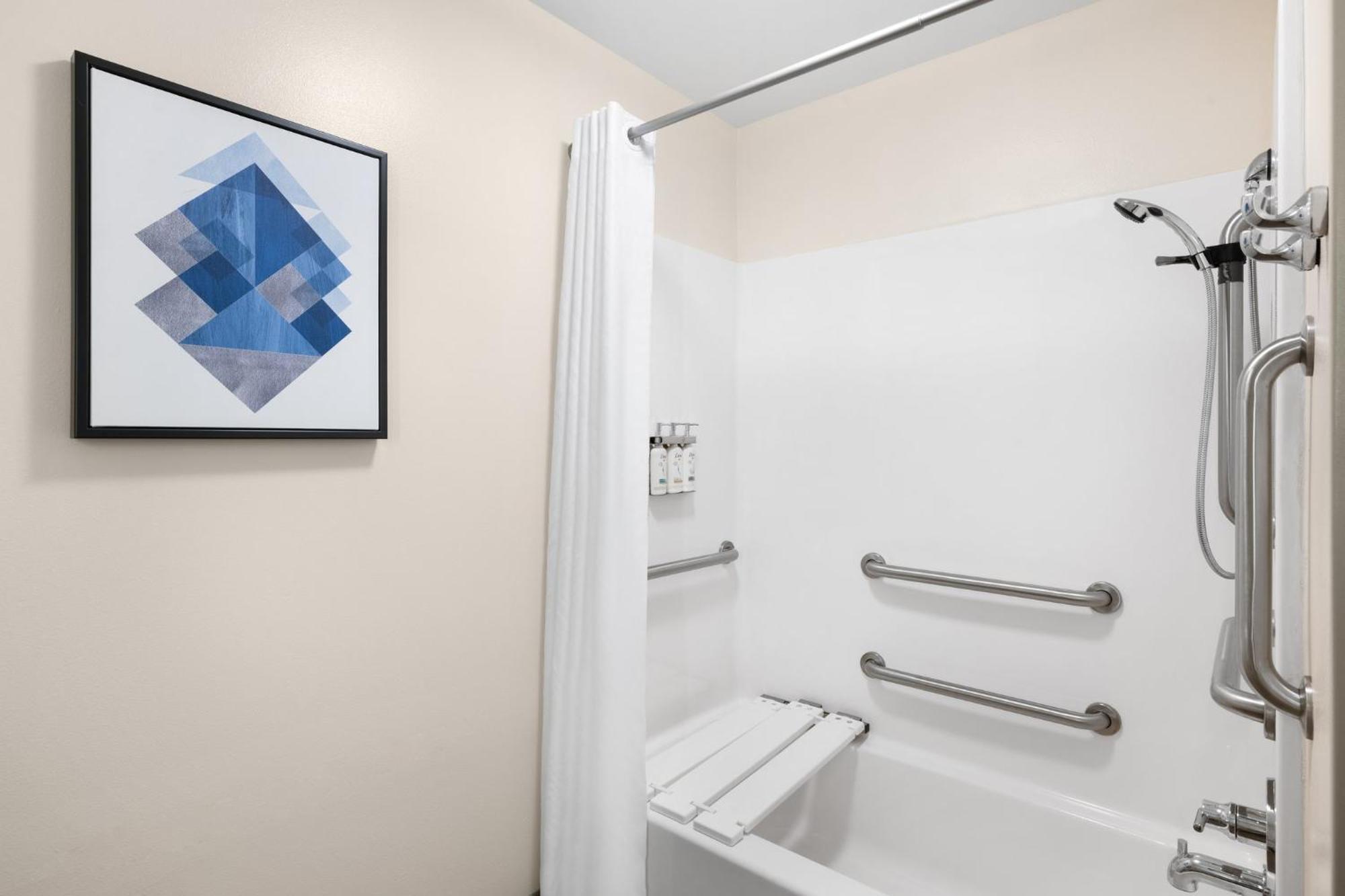 Hotel Candlewood By Ihg 2*